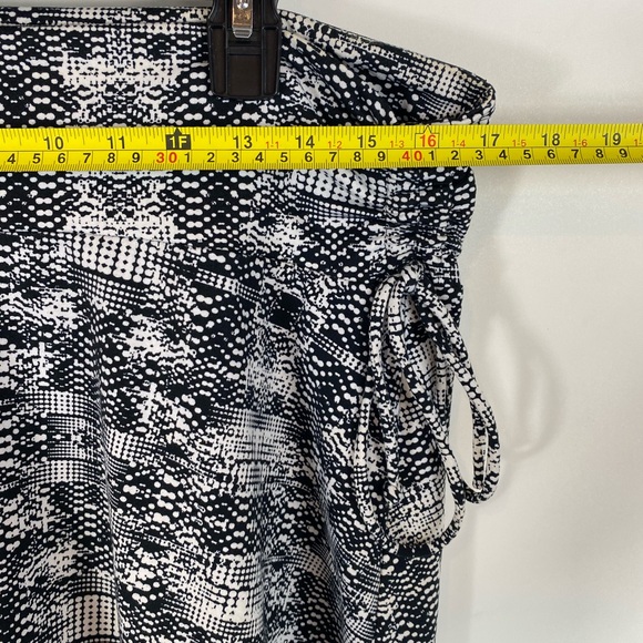 Soybu black print elastic waist skirt large - Picture 4 of 7